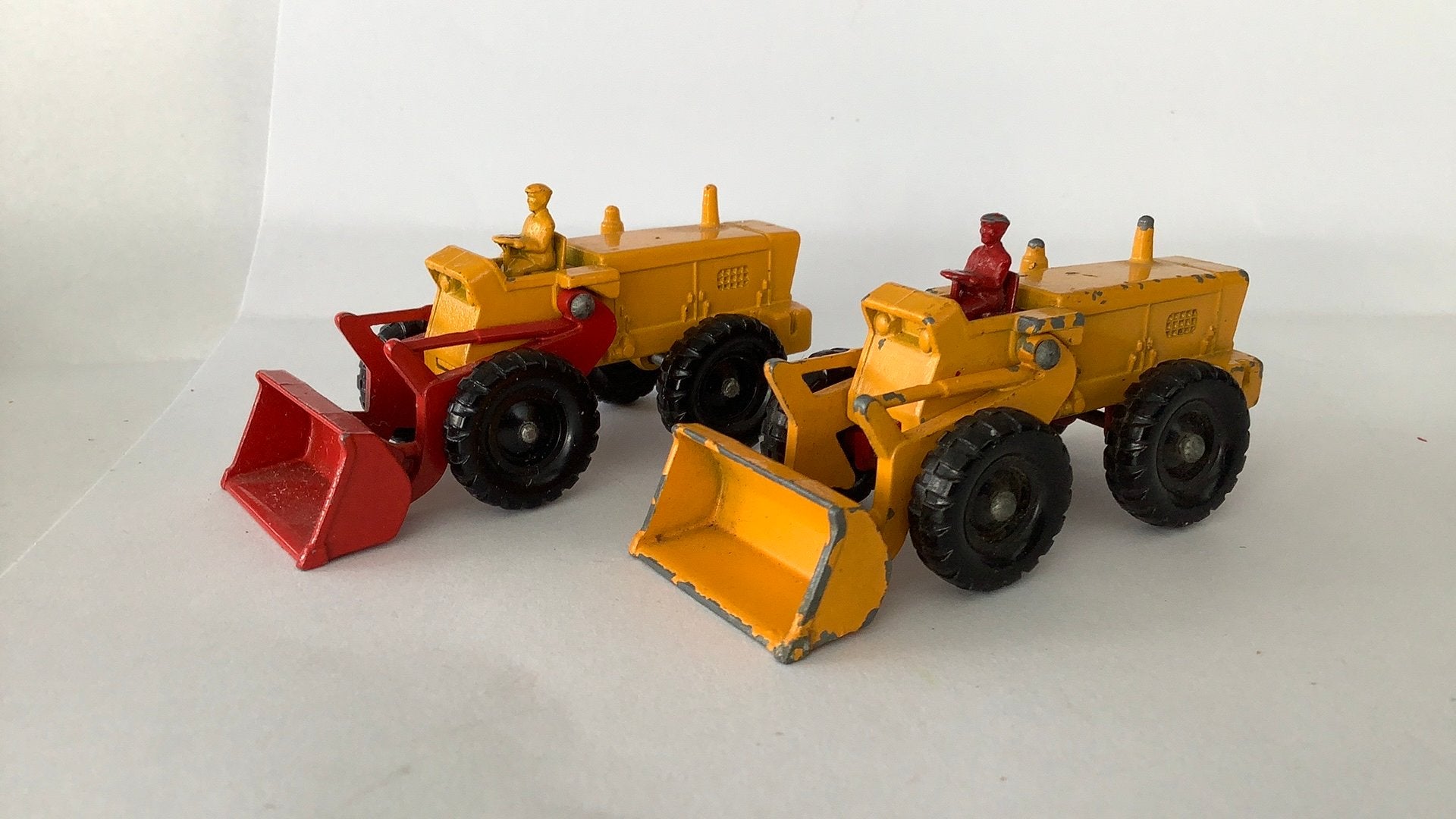Lesney 43 Aveling Barford  Tractor Shovel, Ophalen of Verzenden, Gebruikt, Bus of Vrachtwagen, Lesney