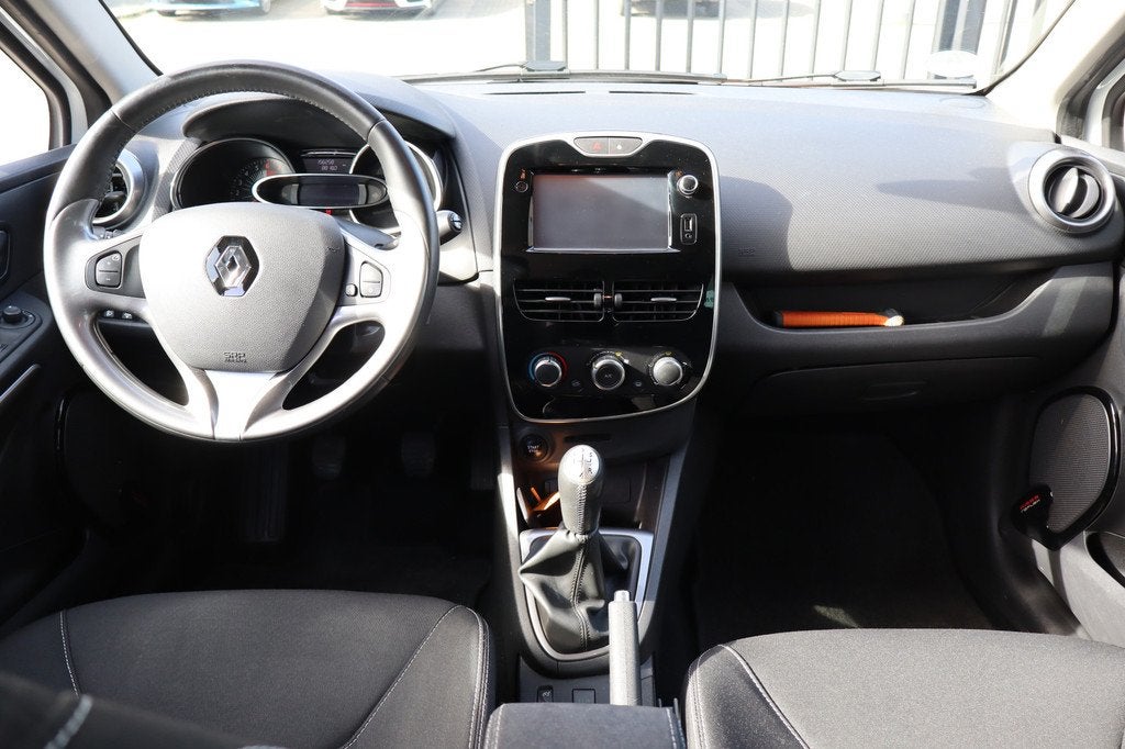Renault Clio 0.9 TCe Eco2 Limited Airco/Cruise control/Parke, Voorwielaandrijving, Stof, Origineel Nederlands, Handgeschakeld