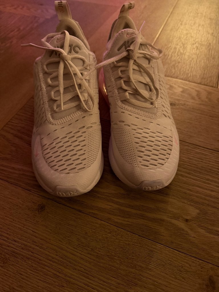 Nike Air Max 270, meiden/ dames, Maat 38, Nike, Ophalen of Verzenden, Zo goed als nieuw, Wit