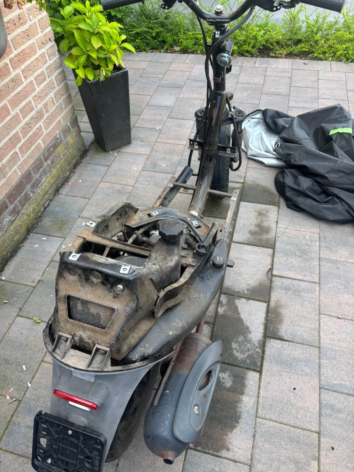 Zip frame, Ophalen, Zo goed als nieuw, Piaggio