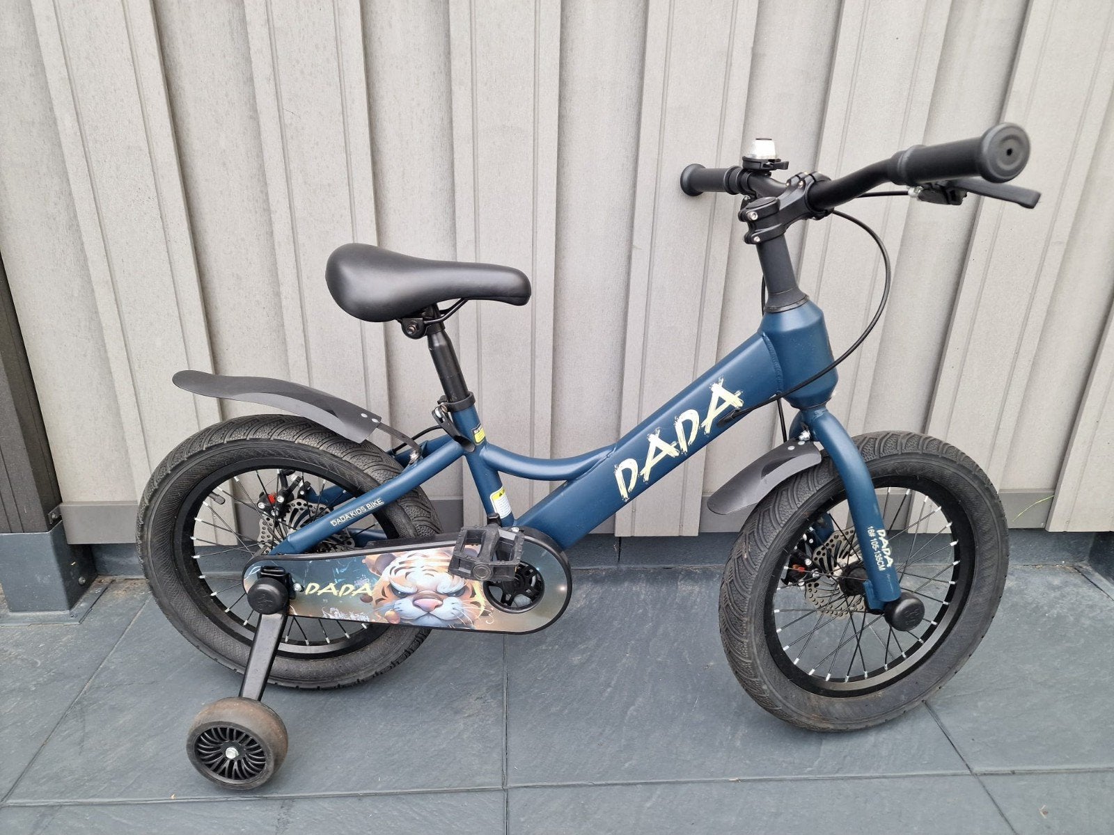 Jongensfiets 16 inch in nieuwstaat met zijwieltjes, Fietsen en Brommers, Fietsen | Kinderfietsjes, Ophalen of Verzenden, Zo goed als nieuw