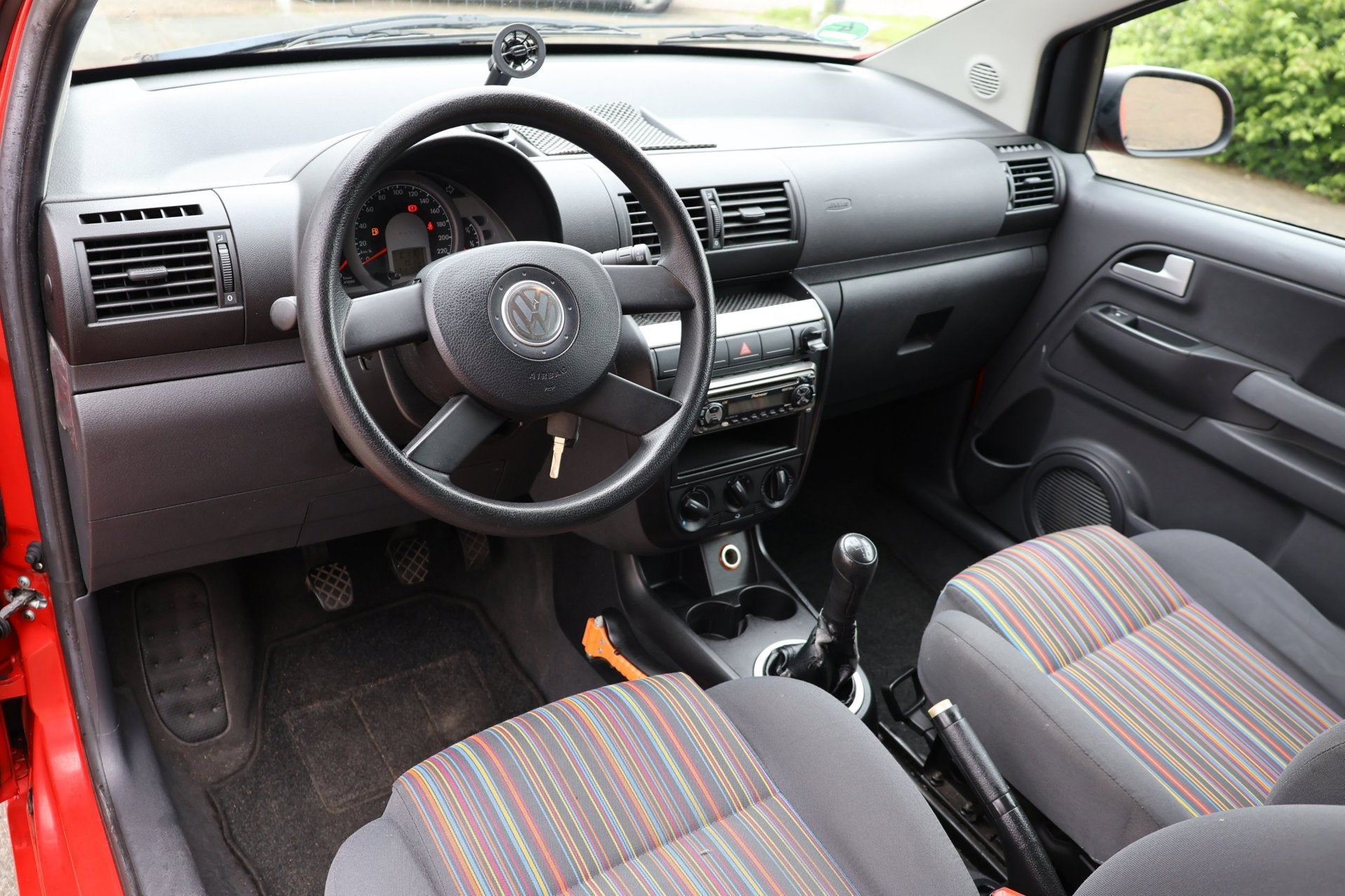 Volkswagen Fox 1.2 Trendline, Voorwielaandrijving, Airbags, Stof, Zwart