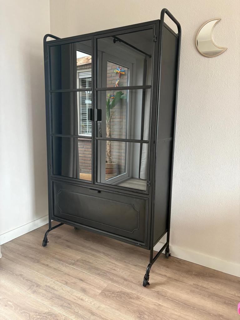 Industriele kast, Huis en Inrichting, Kasten | Boekenkasten, Ophalen, 100 tot 150 cm, Zo goed als nieuw, 150 tot 200 cm