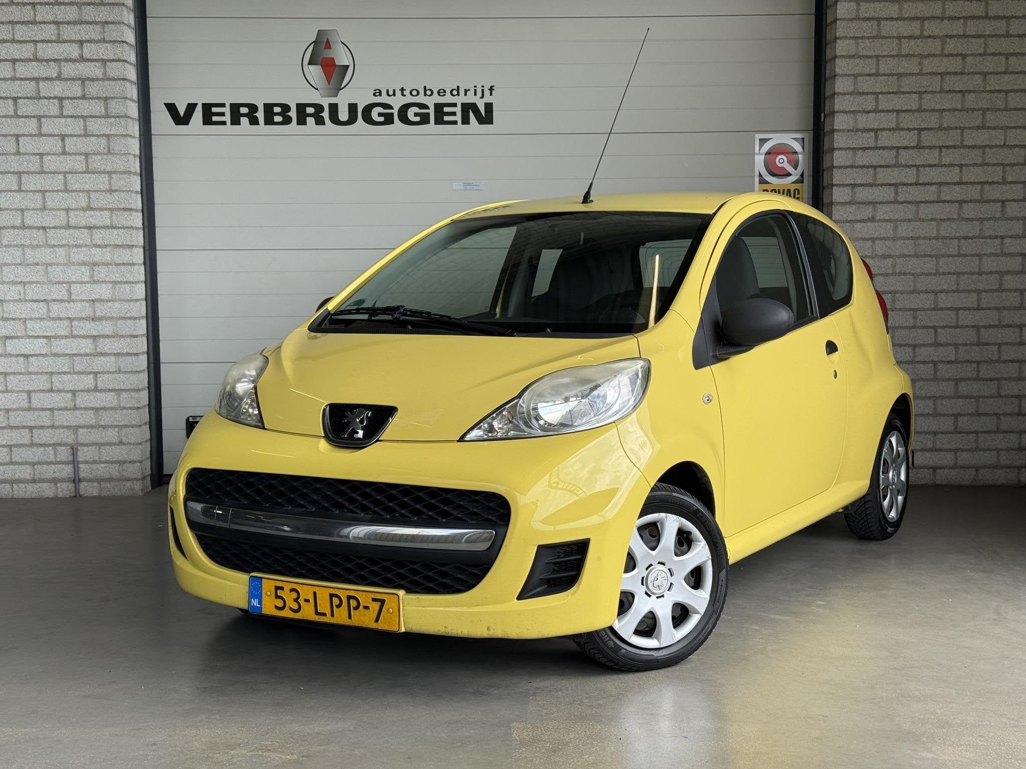 Peugeot 107 1.0 XR | NL Auto | Volledig onderh. | Radio/CD s, Voorwielaandrijving, Euro 5, Stof, Gebruikt