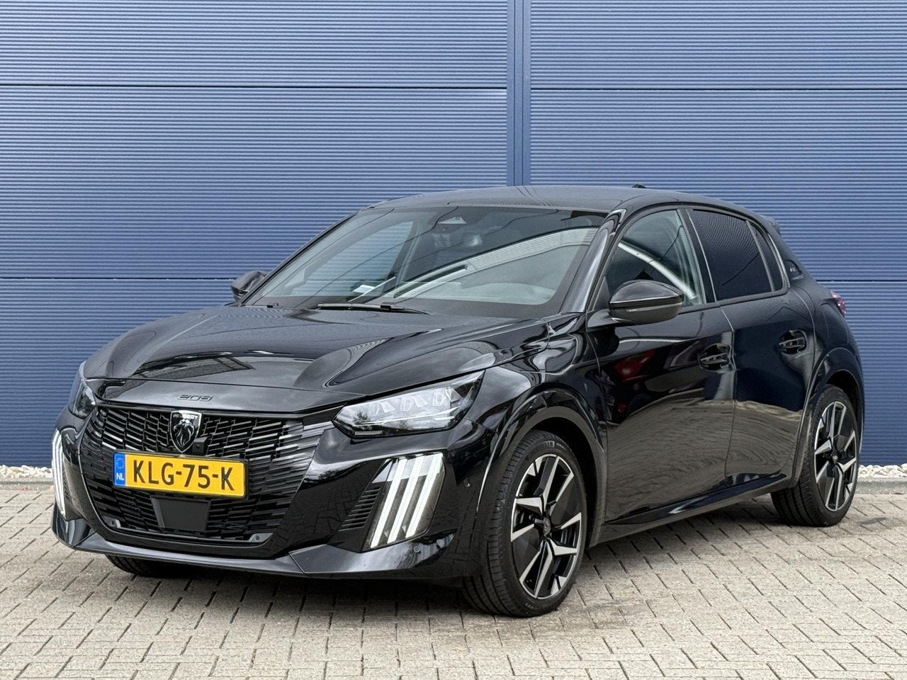 Peugeot 208 1.2 Hybrid 145 e-DCS6 GT | Navigation Pack | Vis, Automaat, 145 pk, Gebruikt, Automatische klimaatregeling
