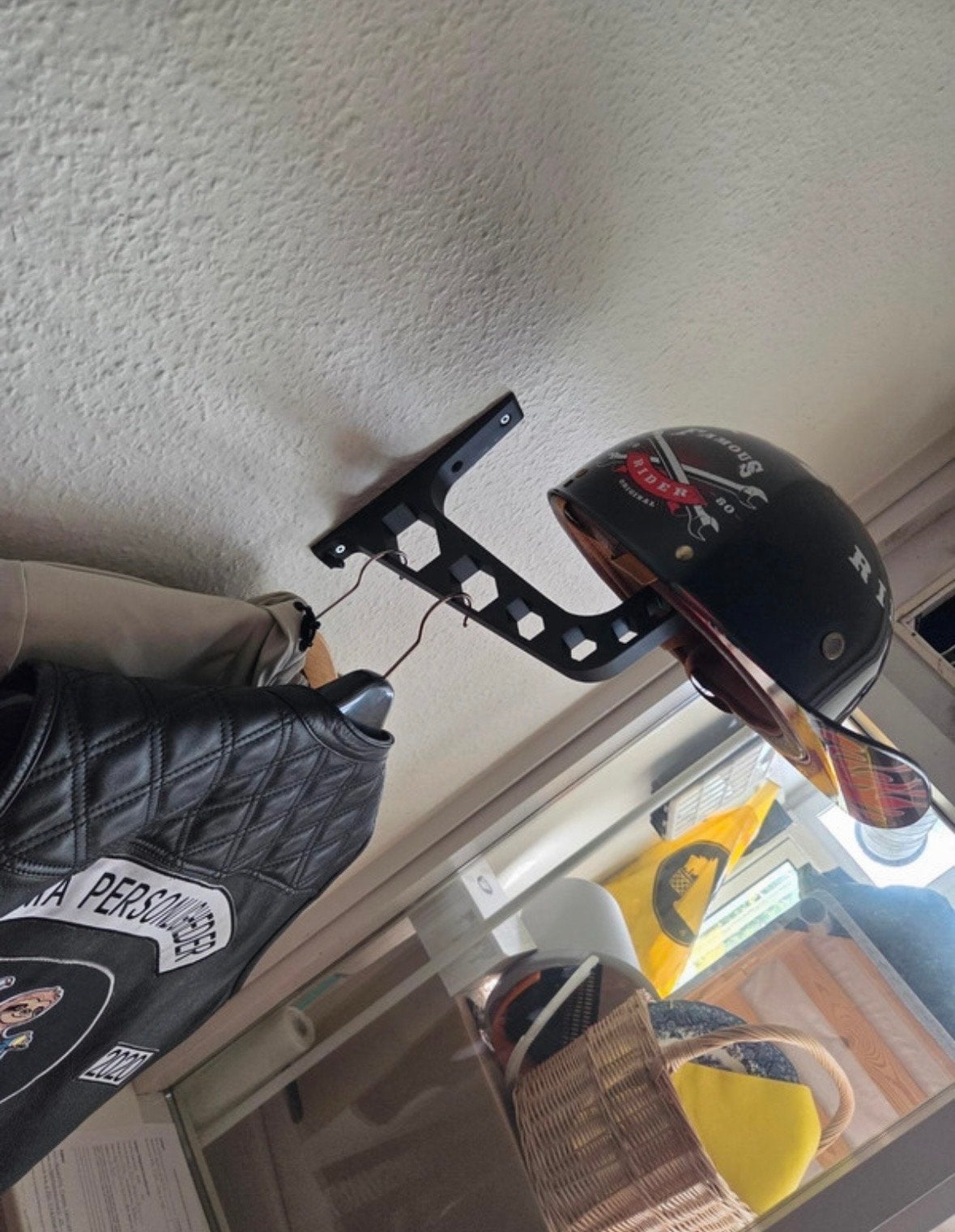 Motorhelm & versnelling muurbevestiging, Ophalen of Verzenden, Tweedehands