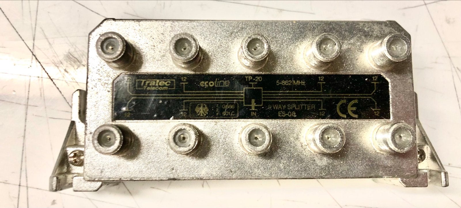 Tratec 8-voudige multitap / splitter 5-862 MHz, Ophalen of Verzenden, Gebruikt