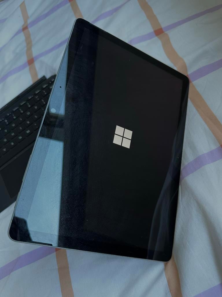 Microsoft Surface Go 2 - Compacte 2-in-1 Tablet/Laptop, Computers en Software, 64 GB, Wi-Fi, Ophalen, 10 inch