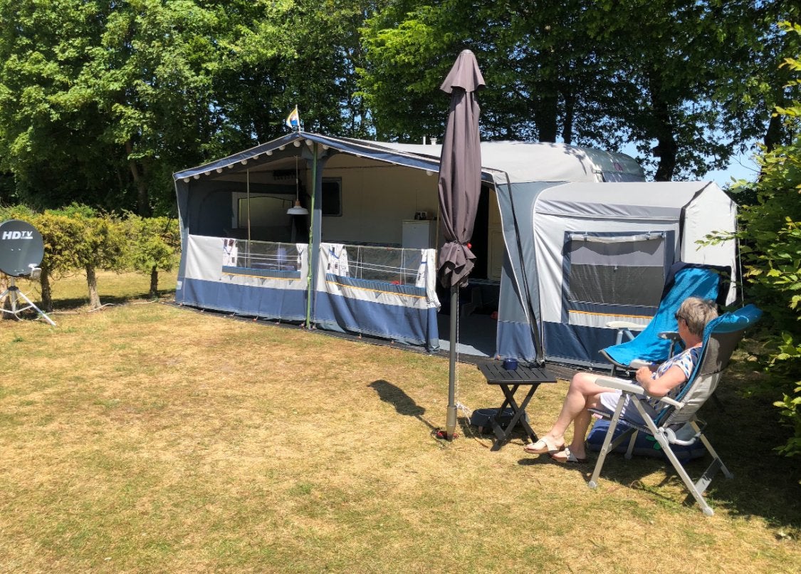 Adria Unica B 502 UP Caravan , kan ook eventueel ruilen, Caravans en Kamperen, Rondzit, Frans bed, Particulier, Adria