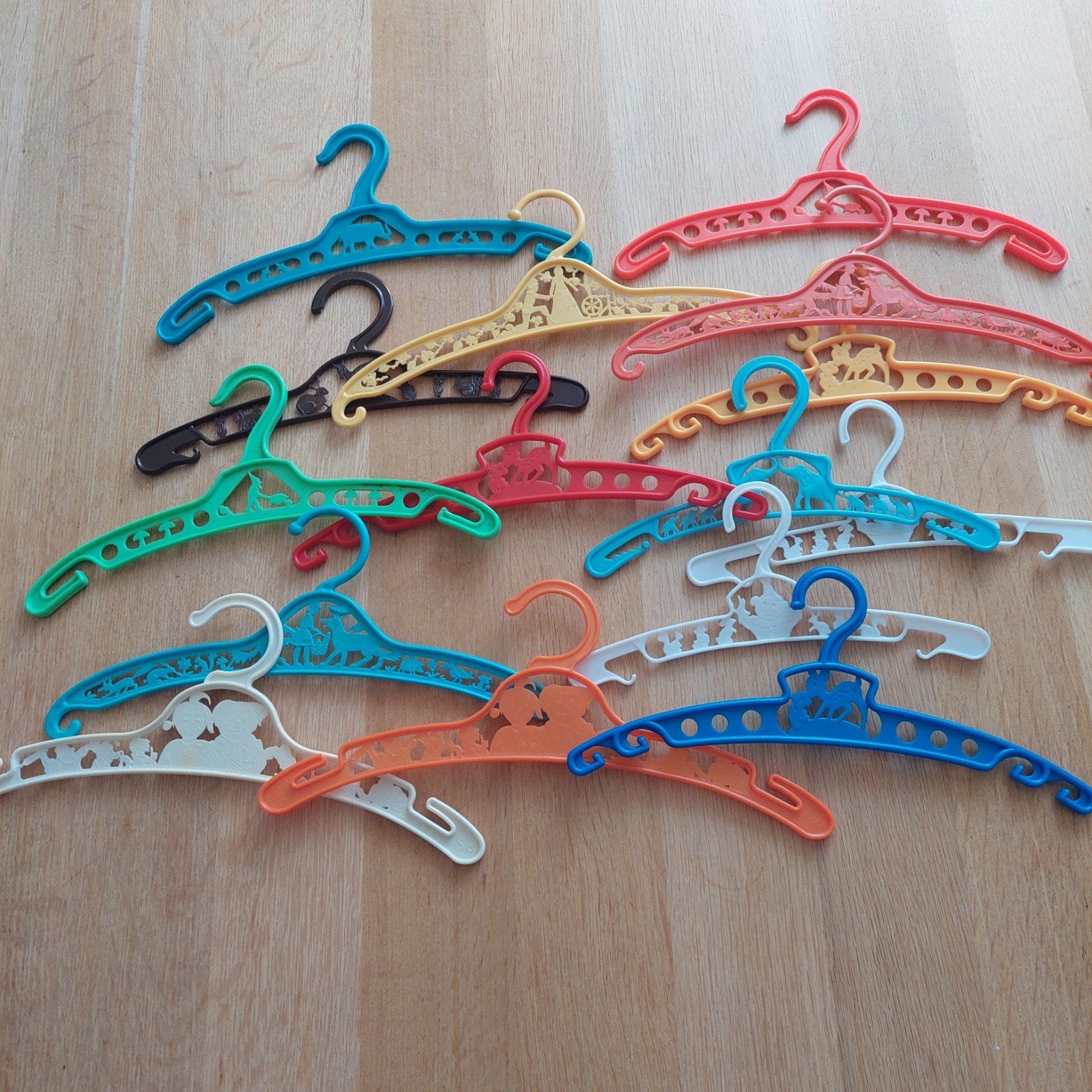 Vintage kinder kleerhangers - set van 15 stuks, Ophalen of Verzenden, Kinderen