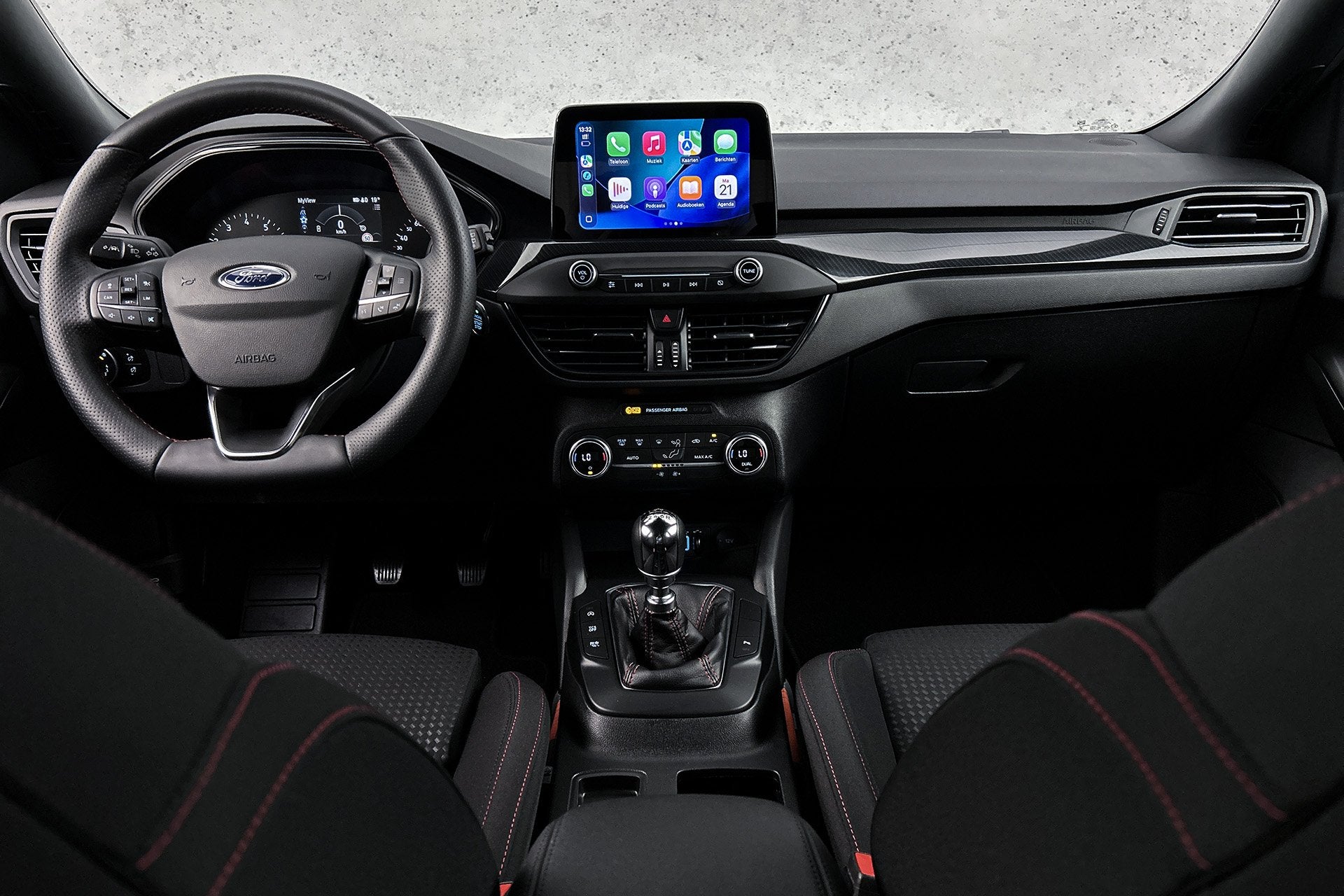 Ford Focus 1.0 EcoBoost Hybrid ST Line Business | Trekhaak |, Auto's, Gebruikt, Euro 6, Blauw, Origineel Nederlands
