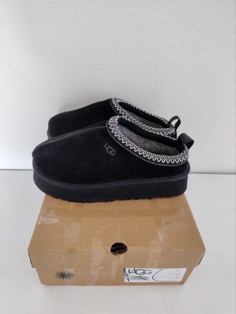 Ugg Tasman, UGG, Nieuw, Ophalen of Verzenden, Instappers