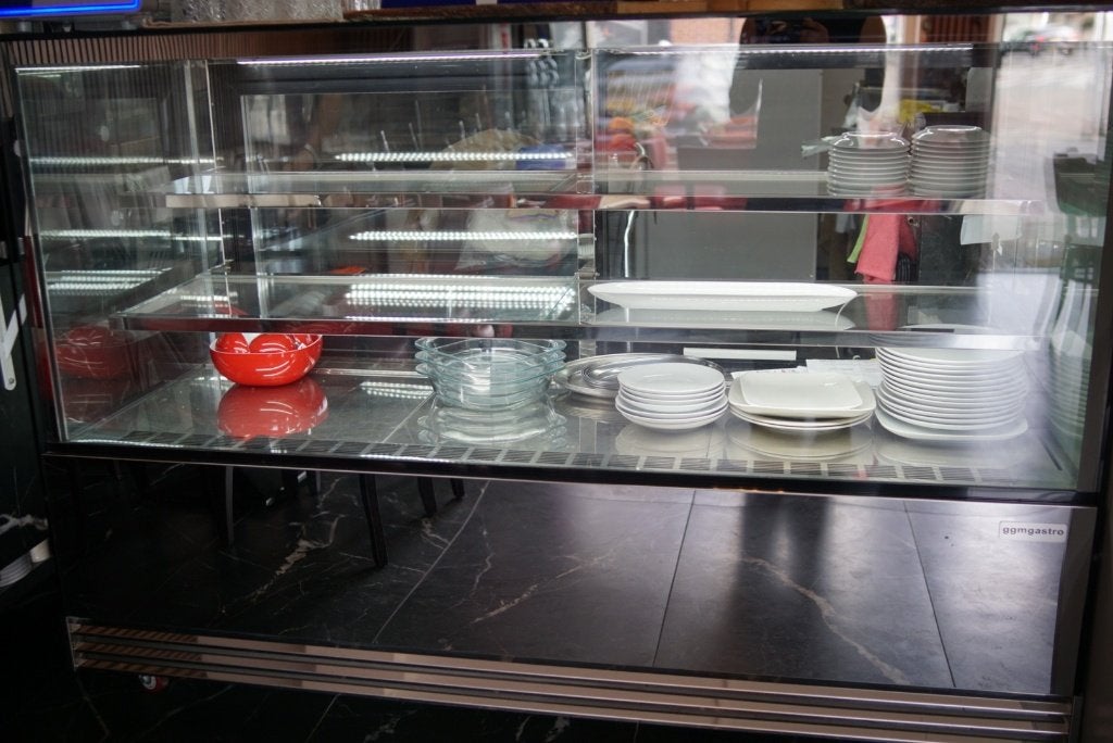 Horeca GGM Gastro koelvitrine / gebaksvitrine, Ophalen, 100 tot 150 cm, Zo goed als nieuw, 50 tot 75 cm