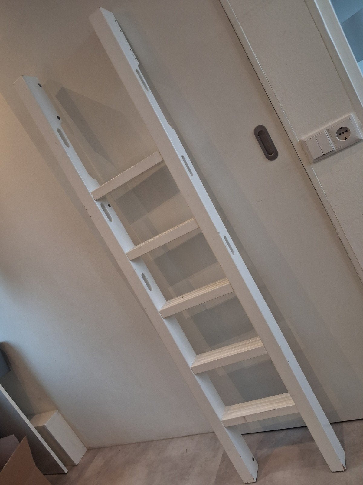 Bopita Witte rechte houten ladder voor hoogslaper, Ophalen, Gebruikt, Ladder, Minder dan 2 meter