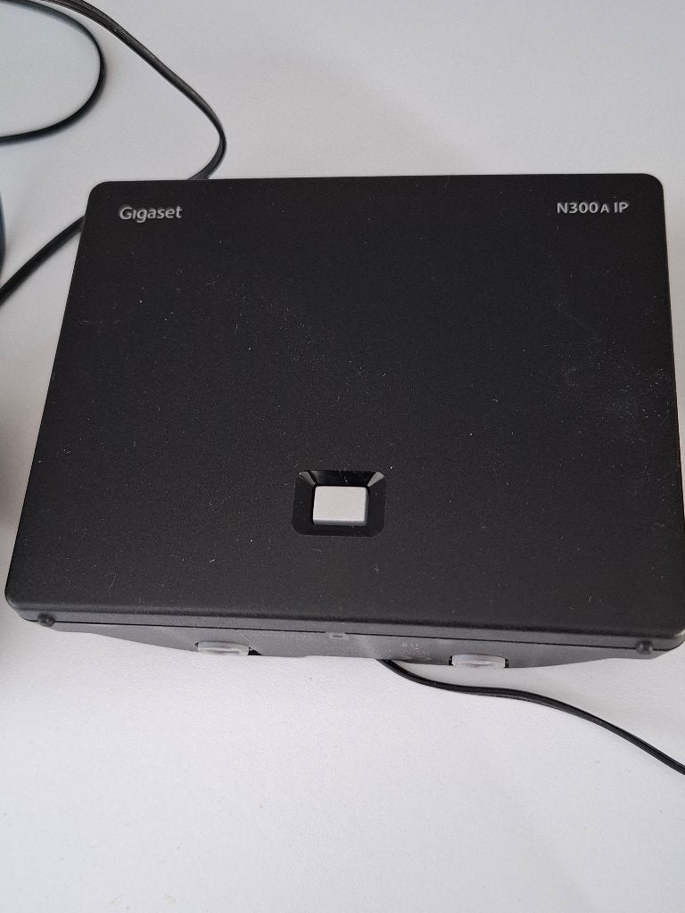 Gigaset N300A IP DECT Basisstation (VoIP & Analoog), Telecommunicatie, Ophalen of Verzenden, Gebruikt, 1 handset