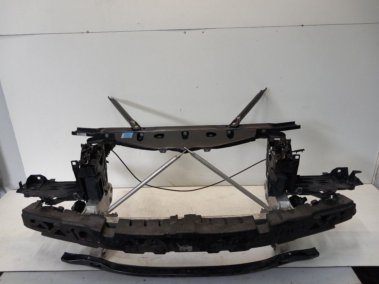 Voorfront slotplaat BMW 5 serie, Onderdelen@venauto.nl, Van der Ven Autorecycling B.V., Gebruikt, Ettenseweg 76, 4706 PB Roosendaal, The Netherlands