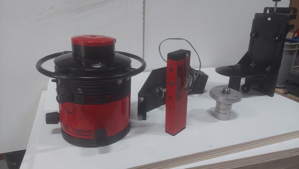 Agatec Equimat M100 HV International laser, Ophalen, Gebruikt