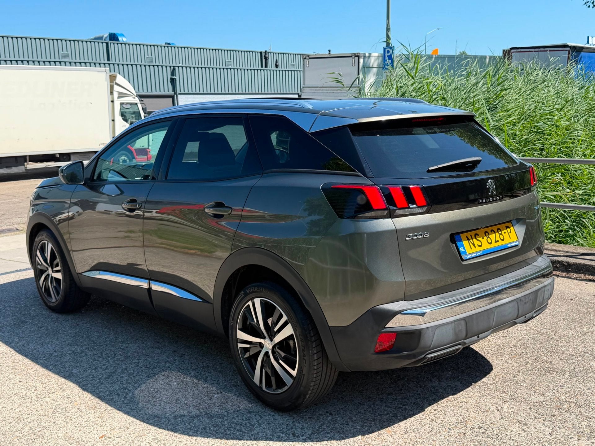 Peugeot 3008 1.2 PureTech Première Automaat! PANO! 1e Eigen, Gebruikt, Euro 6, 1199 cc, Leder en Stof