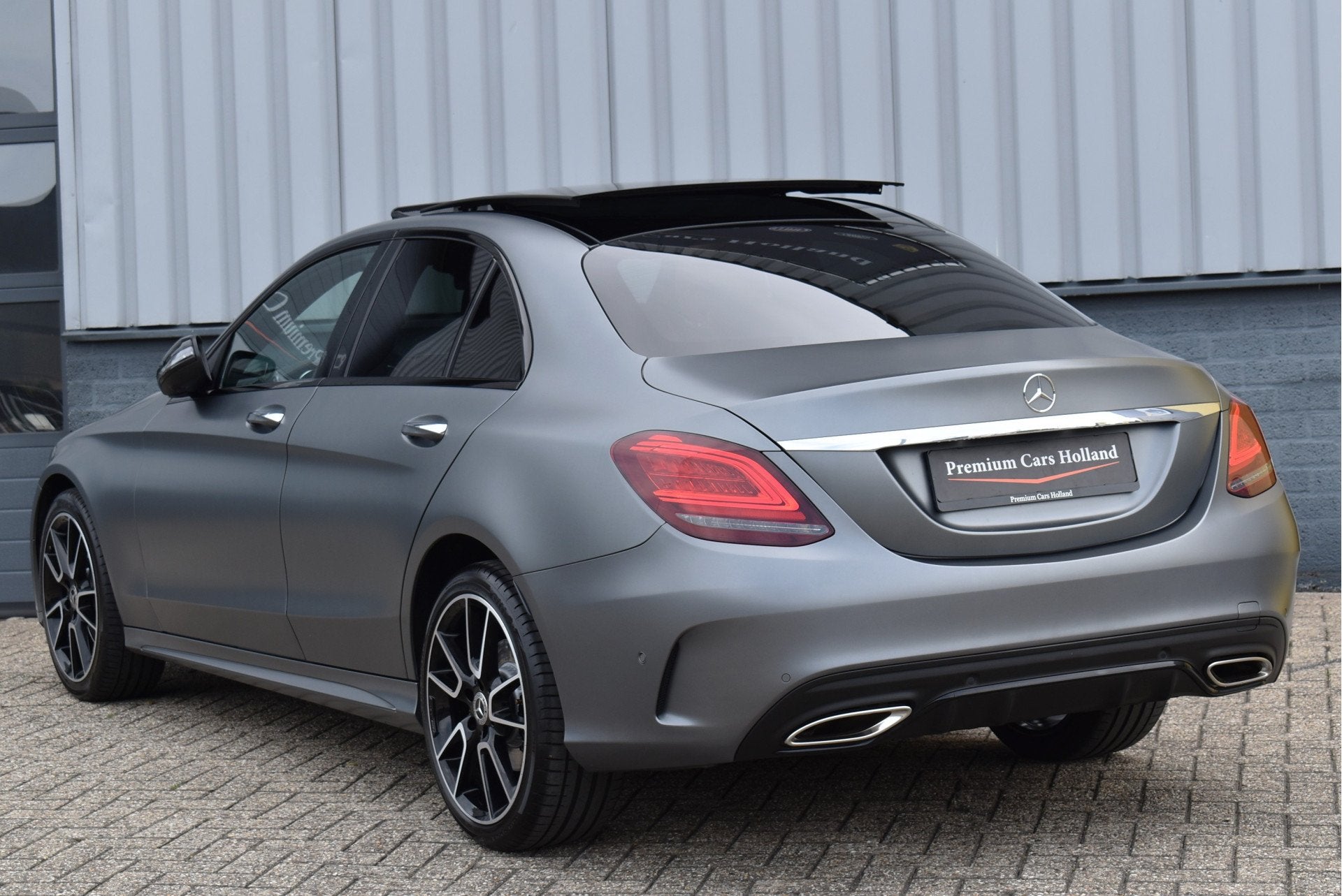 Mercedes-Benz C-Klasse 300 AMG 258 Pk Designo Matt Metallic, Auto's, Automaat, Dealer onderhouden, Achterwielaandrijving, Euro 6