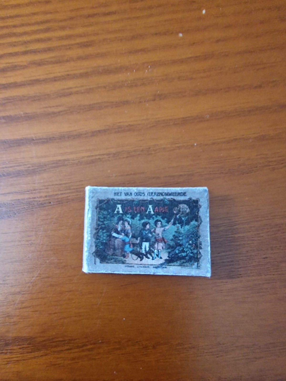 Miniatuur boekje: Het van Ouds Herkomstig A is een Aapje, Boeken, Ophalen of Verzenden, Zo goed als nieuw, Onbekend, Sprookjes