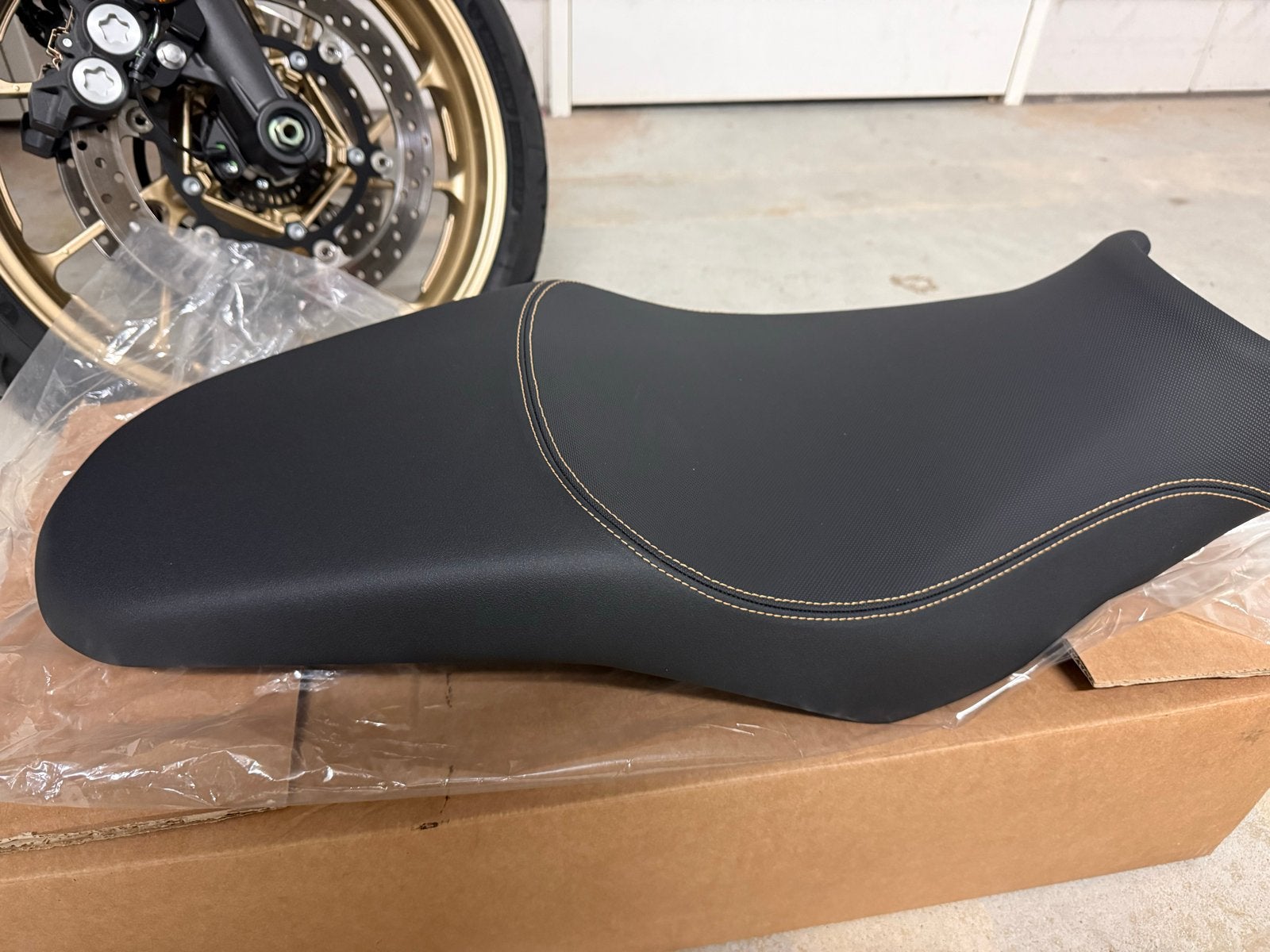 Nieuw zadel Yamaha Tracer 7 (ongebruikt), Ophalen of Verzenden, Nieuw