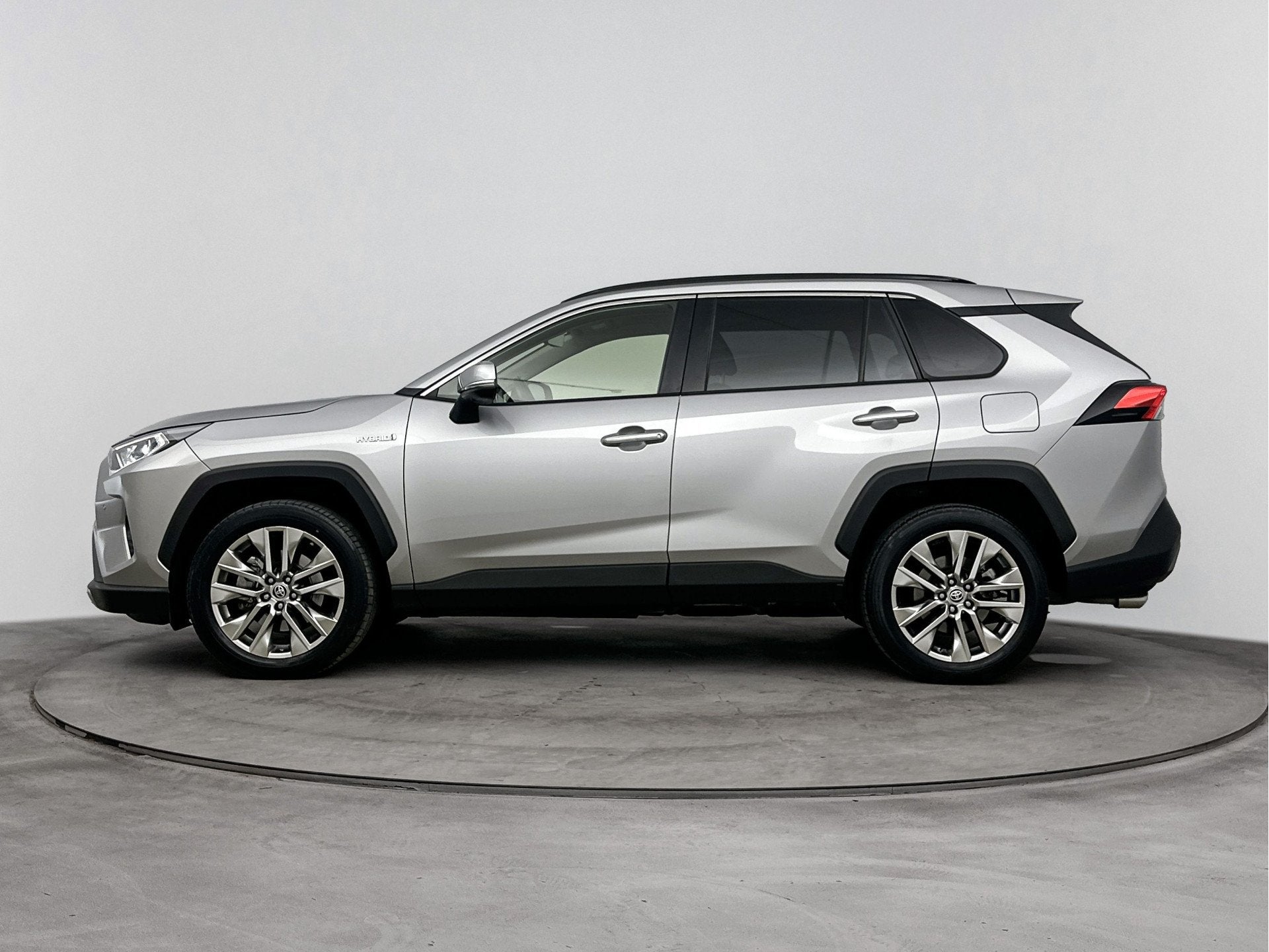 Toyota RAV4 2.5 Hybrid AWD Executive | Parkeersensoren V+A |, Automaat, 12 maanden, Gebruikt, 4 cilinders