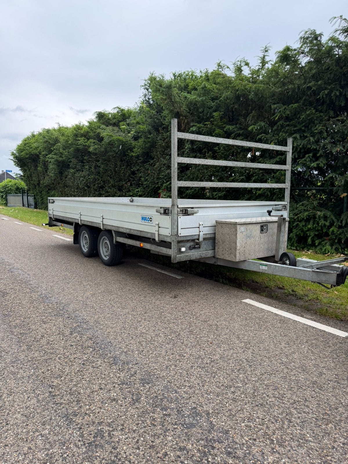Hulco Medax 2 plateauwagen 4 x 1,85 met rijplaten bj:22, Ophalen, Zo goed als nieuw