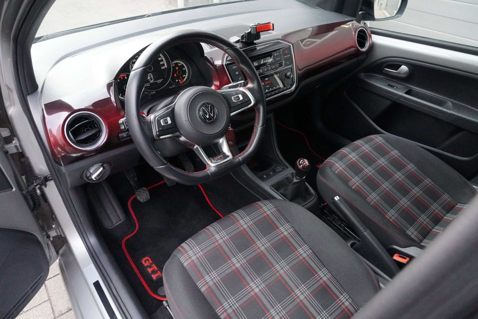 Volkswagen Up! 1.0 TSI GTI, Auto's, Volkswagen, Stof, Gebruikt, 4 stoelen, Automatische klimaatregeling