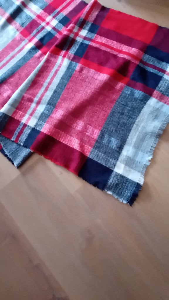 Sjaal grote rode geblokte Sjaal 180 x 70 cm, Ophalen of Verzenden, Nieuw, Maat 46/48 (XL) of groter, Sjaal