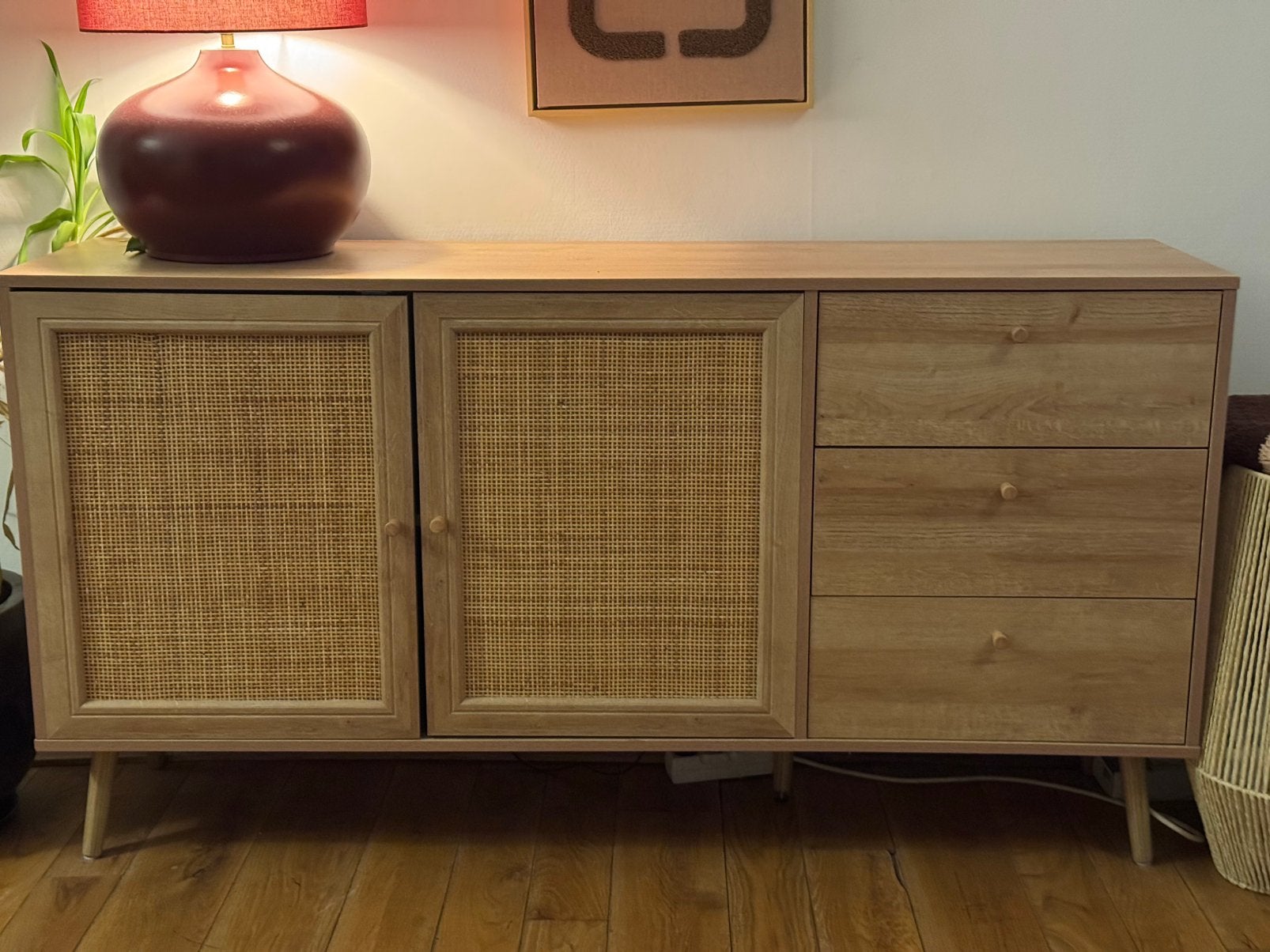 Sweeek dressoir met rotan deuren, Ophalen, Zo goed als nieuw, 25 tot 50 cm