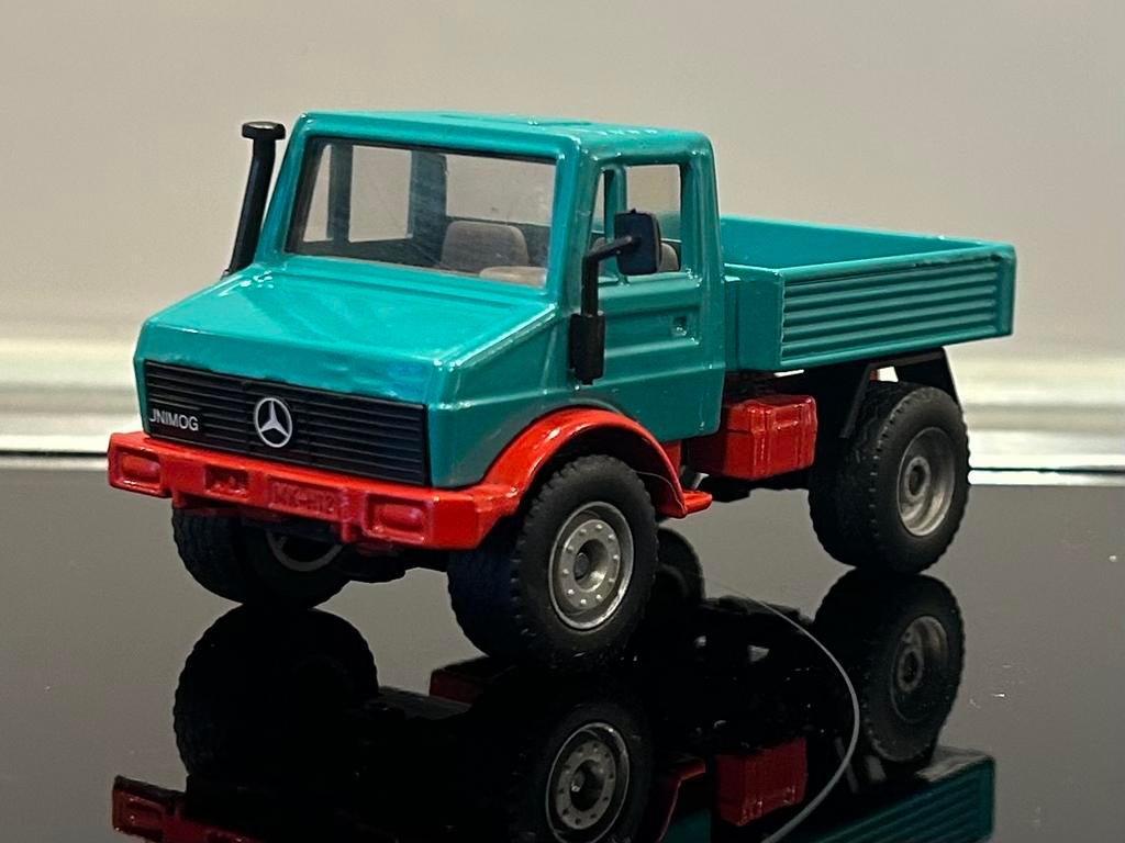 Siku Mercedes Unimog 1:55, Verzenden, Zo goed als nieuw, Bus of Vrachtwagen
