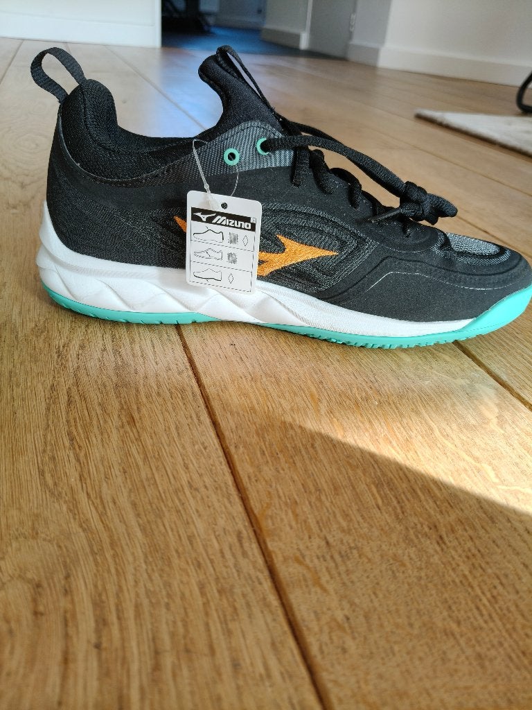 Mizuno zaalschoenen, Sport en Fitness, Ophalen of Verzenden, Nieuw, Schoenen