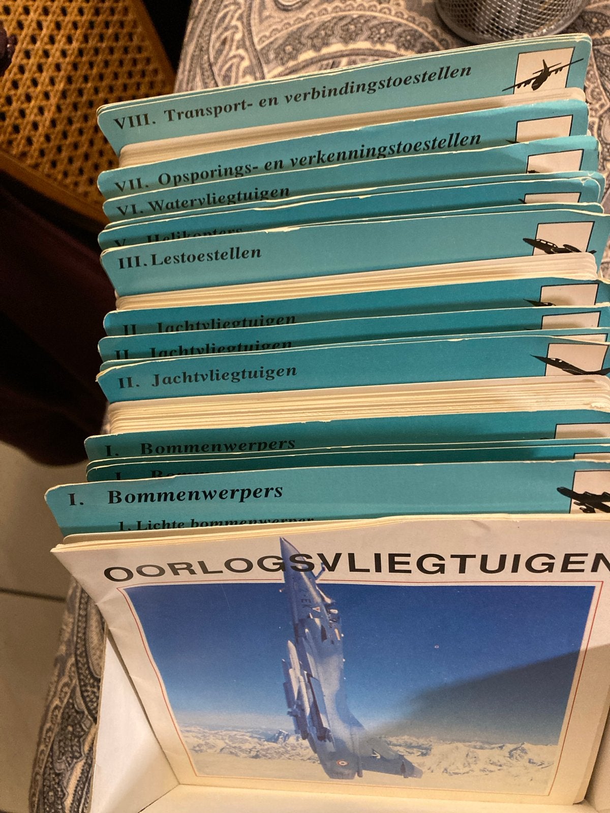 Collectie Oorlogsvliegtuigen Kaarten - Mikoyan-Gourevitch MI, Verzamelen, Ophalen of Verzenden, Gebruikt, Kaart, Foto of Prent
