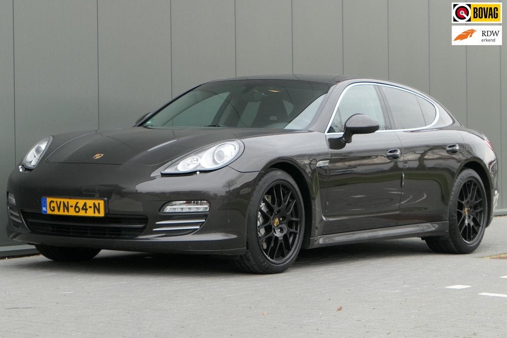 Porsche Panamera 4.8 4S V8 Sport Chrono Youngtimer Sportuitl, Auto's, Automaat, Gebruikt, 4 stoelen, Zwart