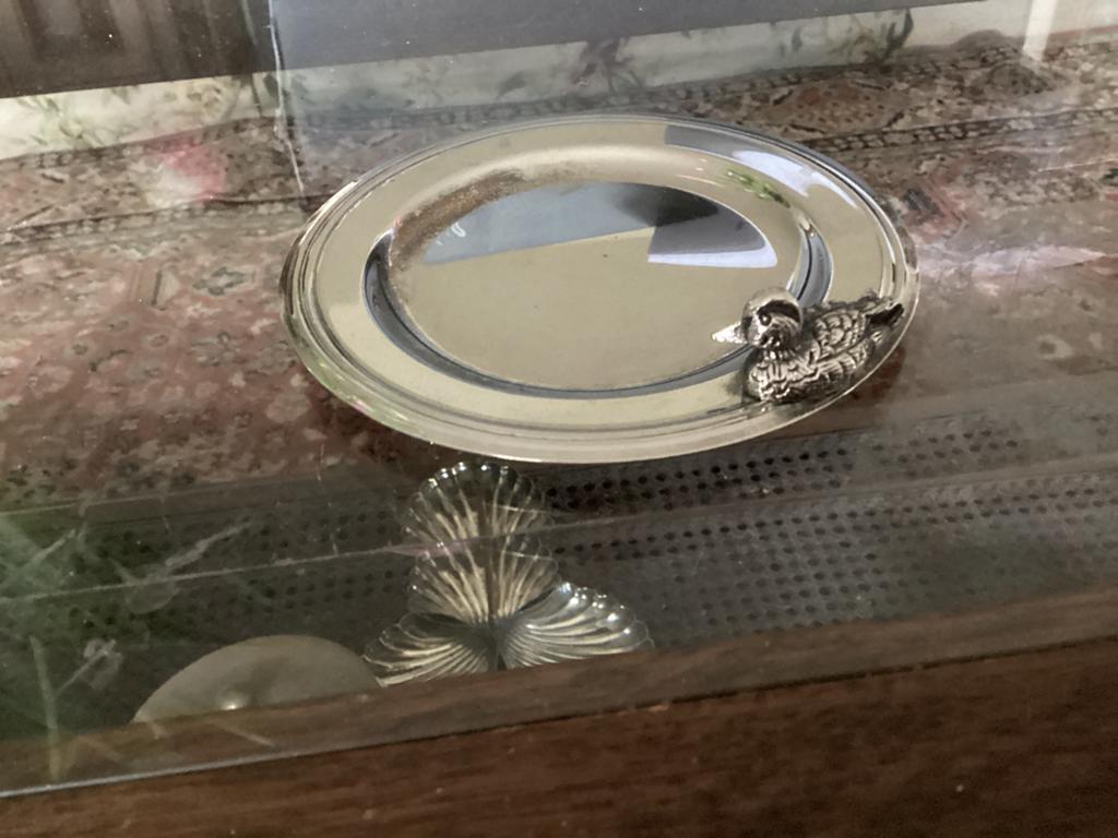 Schaaltje met eend diam.11.5 cm. Verzilverd, Ophalen of Verzenden