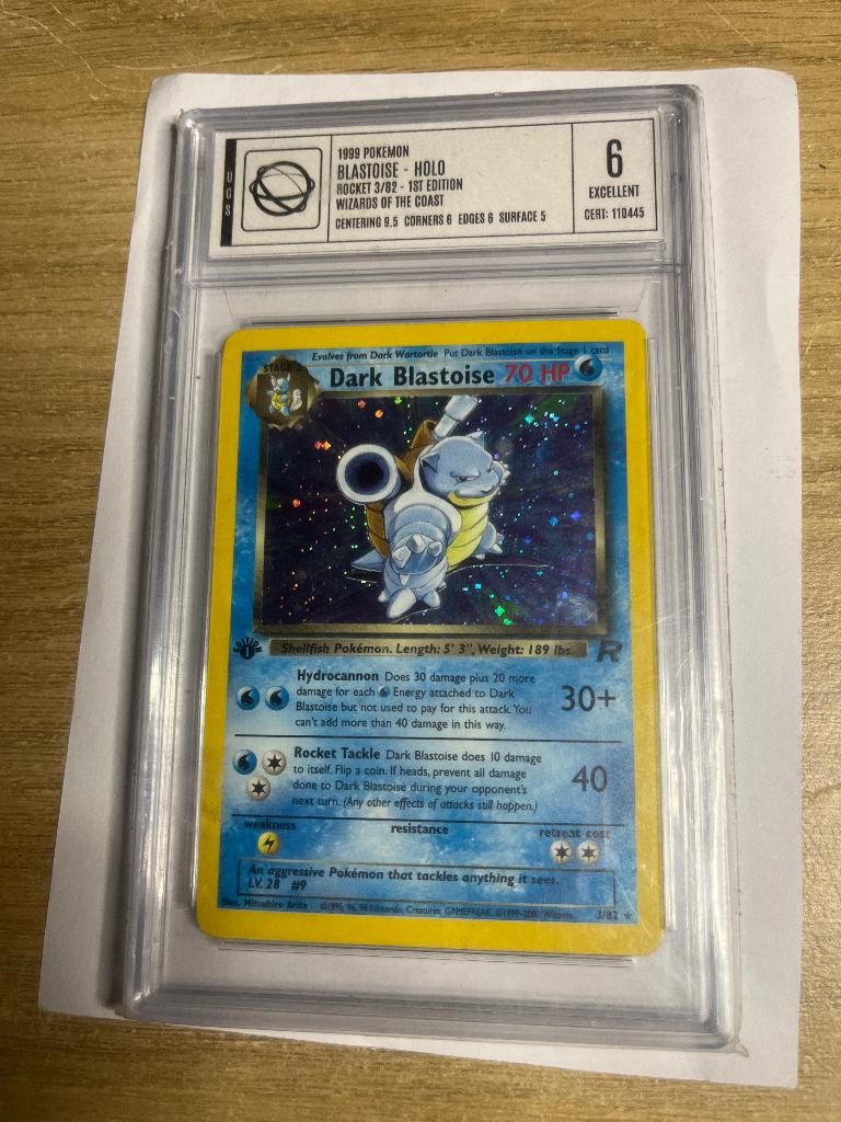 Pokémon team rocket dark Charizard first edition Blastoise, Hobby en Vrije tijd, Verzamelkaartspellen | Pokémon, Ophalen of Verzenden