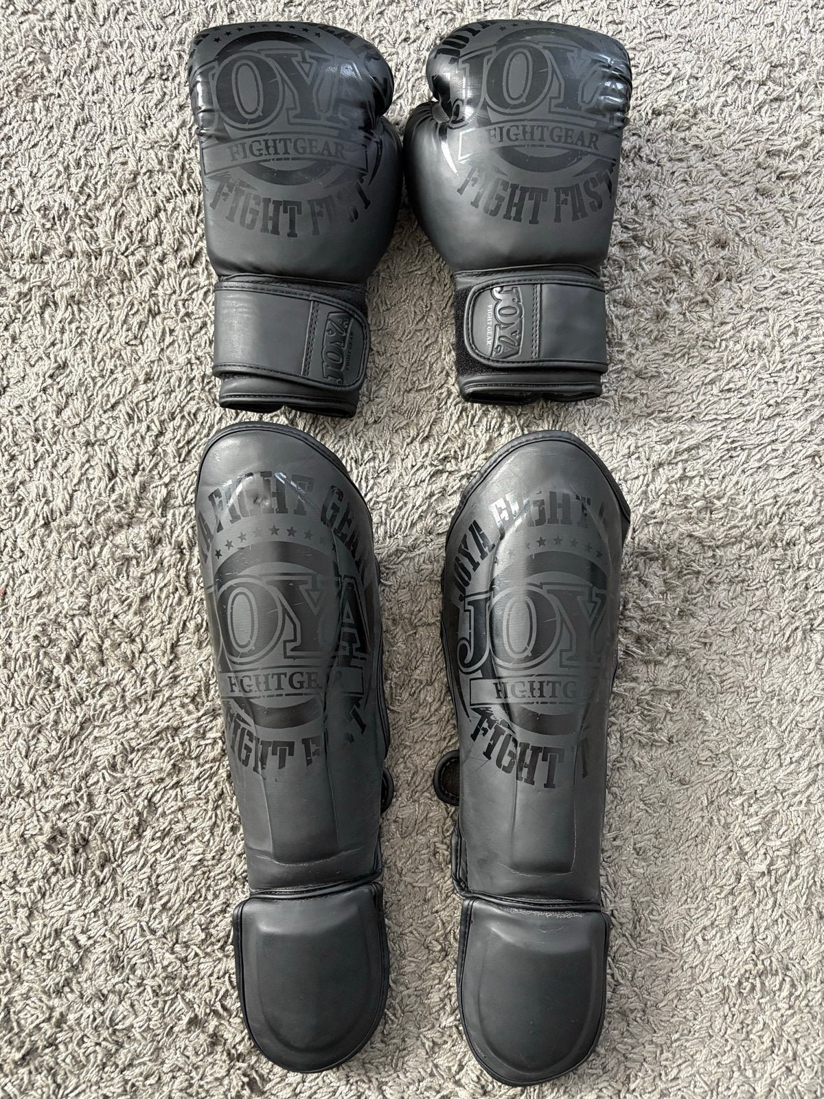 Joya Fightgear Bokshandschoenen 6 oz & Scheenbeschermers YS, Ophalen of Verzenden, Gebruikt, Overige, Vechtsportbescherming
