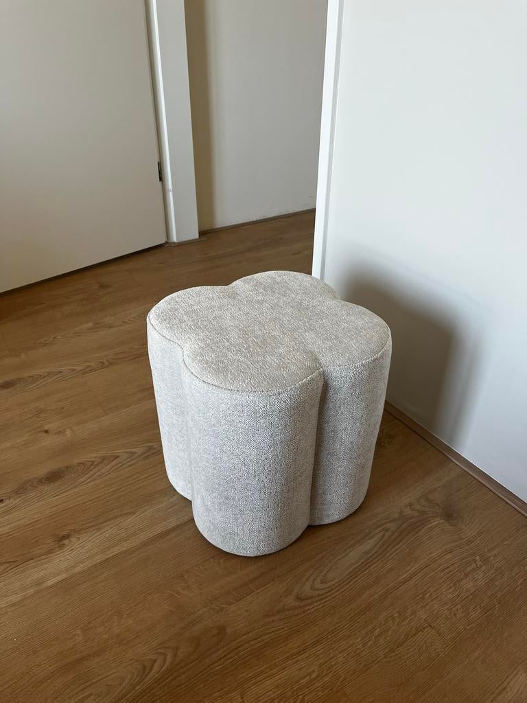 Leenbakker poef ecru, Minder dan 50 cm, Nieuw, Ophalen of Verzenden, Stof