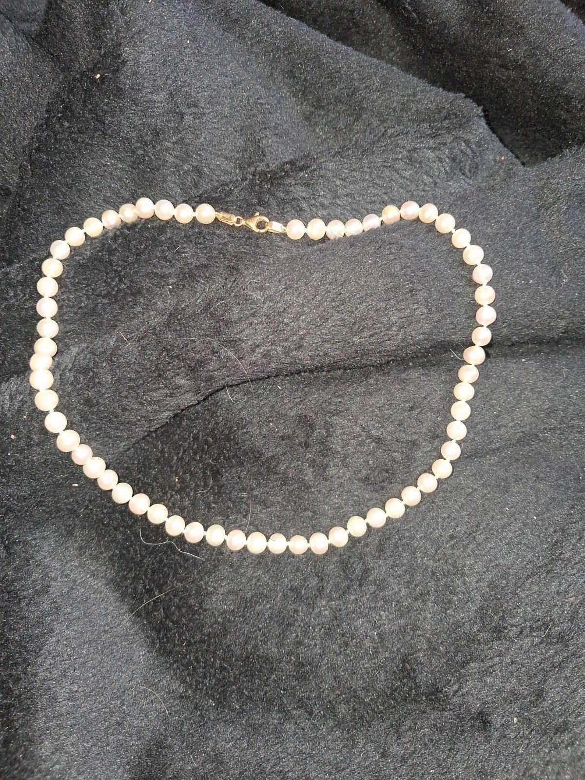 Orginele Parelketting met goud slotje 750 18 krt, Verzenden, Zo goed als nieuw, Goud, Goud