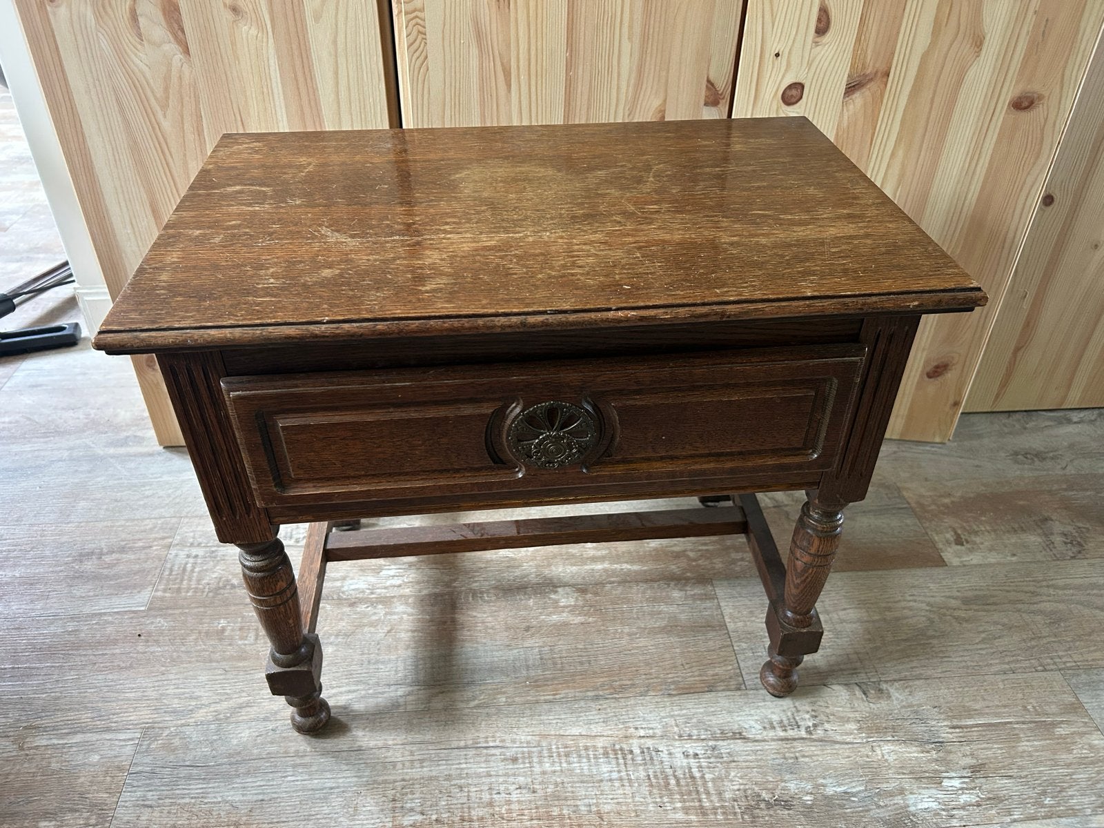 Vintage Eiken Bijzettafel met Lade, Antiek en Kunst, Antiek | Meubels | Tafels, Ophalen