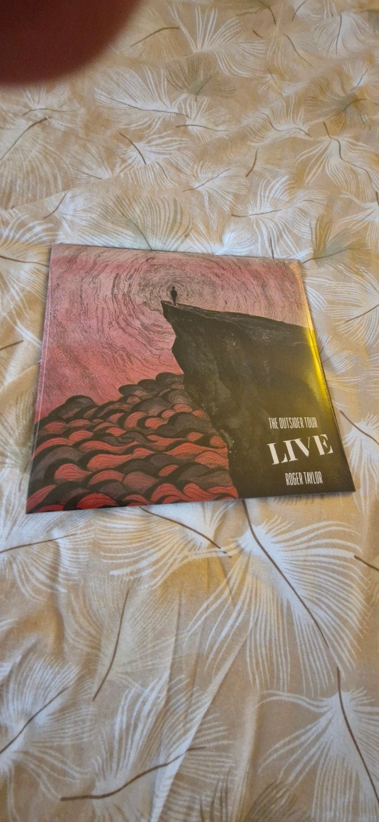Roger Taylor - Outsider Live 2 LP Pink Vinyl 2022 EU Nieuw, Geseald, Ophalen of Verzenden, 12 inch, Nieuw in verpakking