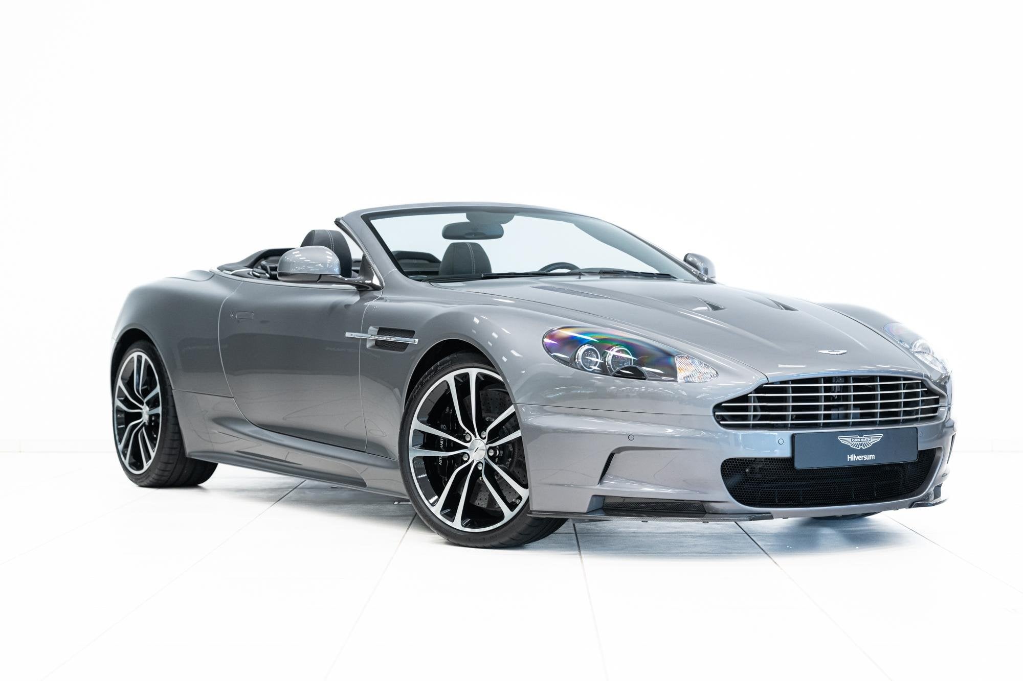 Aston Martin DBS Volante | Hammerhead Silver | Out Of Range, Auto's, Automaat, Achterwielaandrijving, Gebruikt, 1715 kg