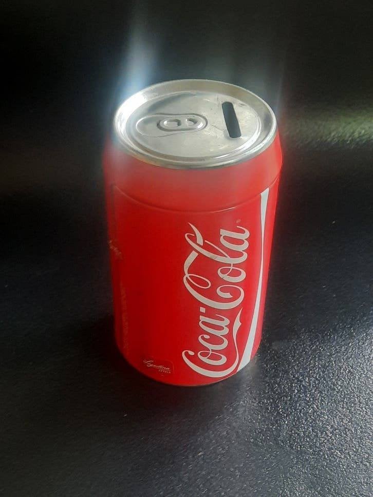 Coca Cola spaarpot - spaarblikje, Verzamelen, Ophalen of Verzenden, Zo goed als nieuw, Metaal of Blik, Overige thema's