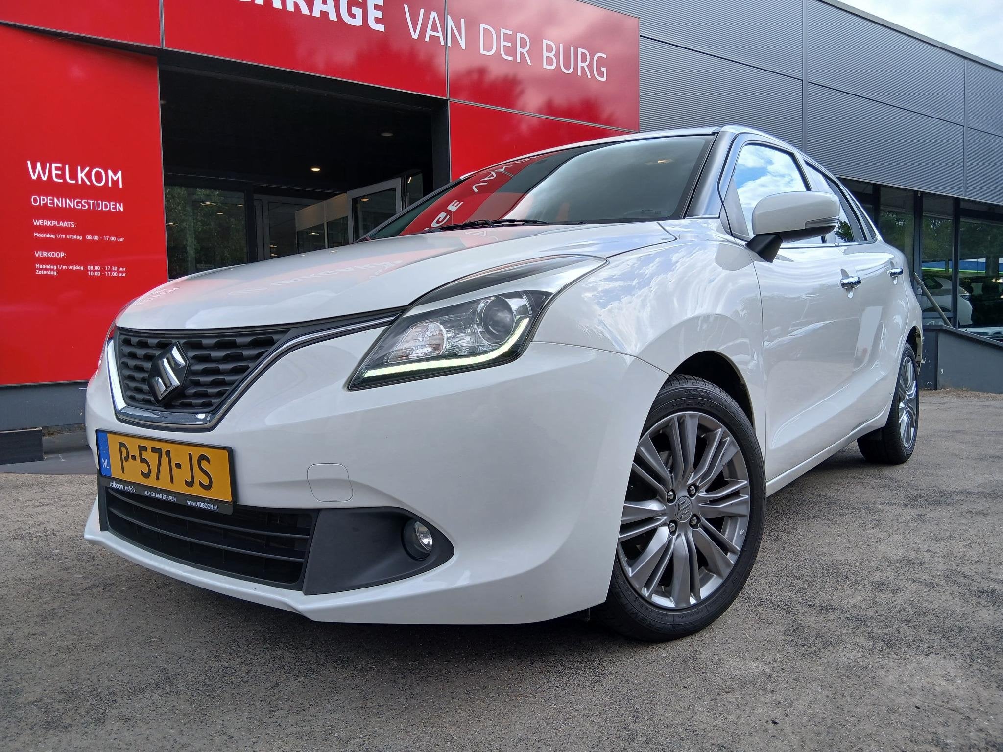 Suzuki Baleno 1.0 Boosterjet High Executive Camera, Auto's, Stof, Gebruikt, Wit, Bedrijf