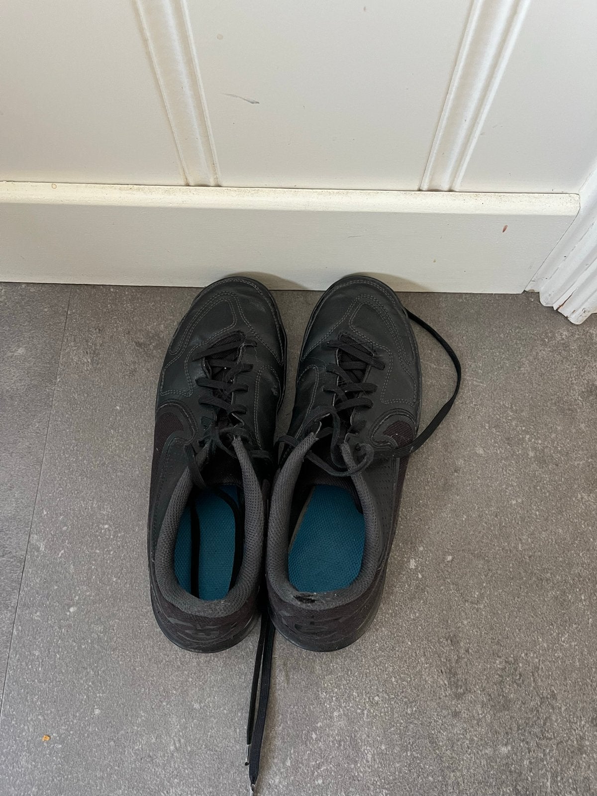 Nike zaalvoetbalschoenen - Maat 41, Maat XS of kleiner, Ophalen of Verzenden, Gebruikt, Schoenen