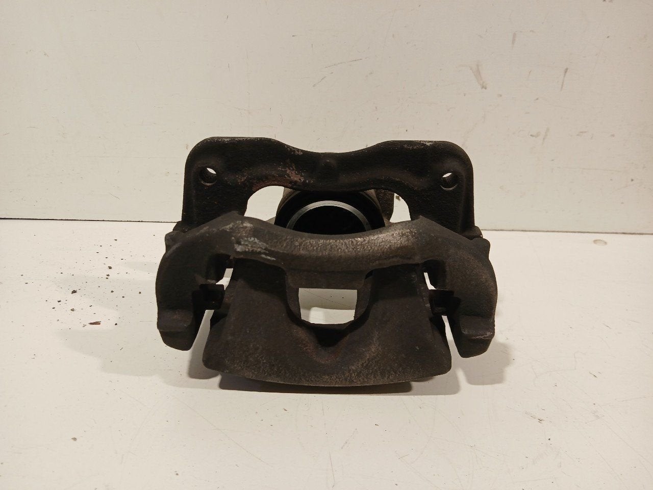 Remklauw rechts voor BMW 1 serie, Auto-onderdelen, Onderdelen@venauto.nl, Van der Ven Autorecycling B.V., Gebruikt, Ettenseweg 76, 4706 PB Roosendaal, The Netherlands