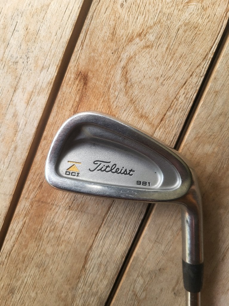 Titleist DCI 981 ijzer 4 – rechtshandig – Tri-Spec Stiff, Sport en Fitness, Ophalen of Verzenden, Gebruikt, Club, Overige merken