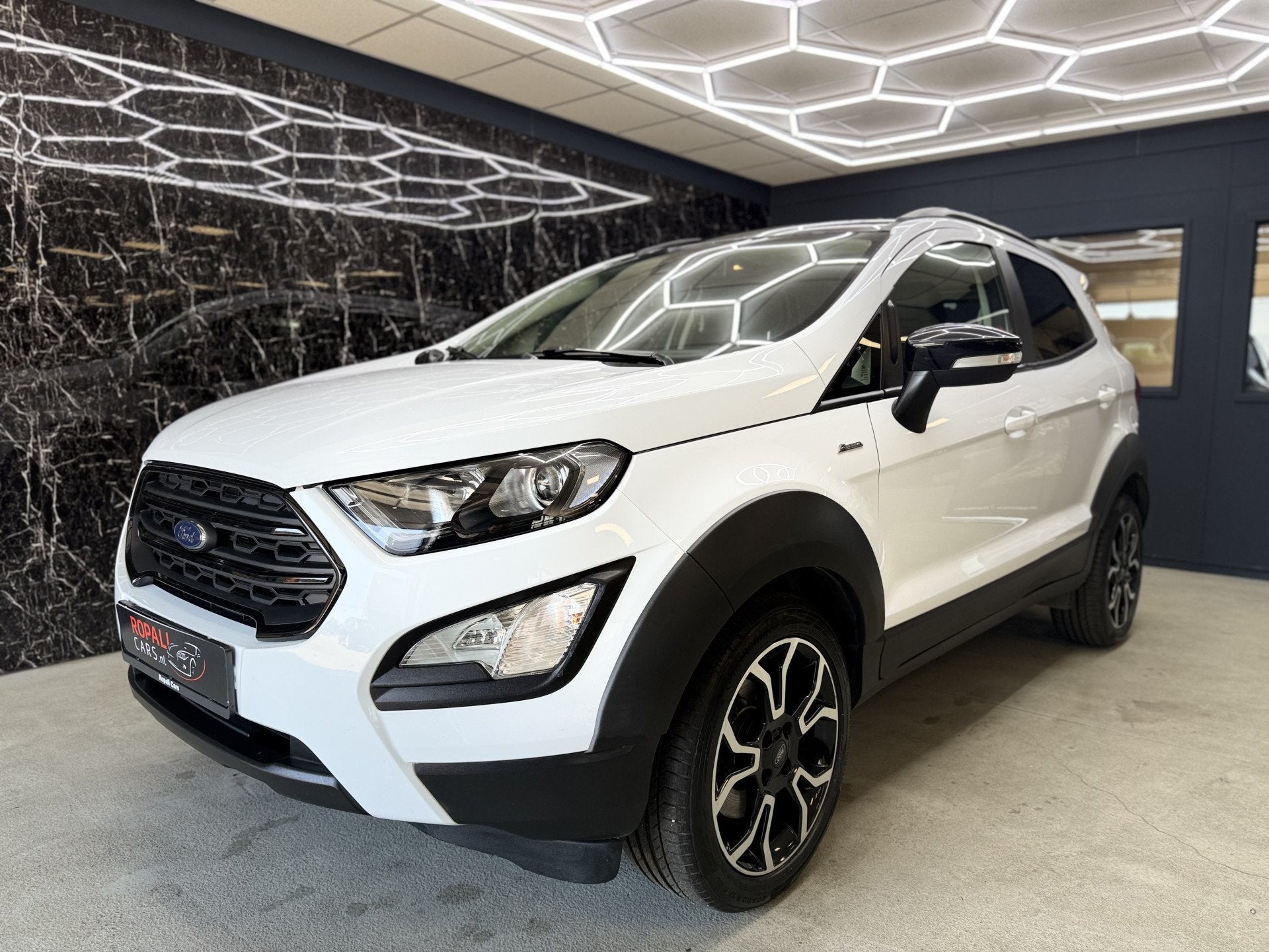 Ford EcoSport 1.0 EcoBoost Active. Winterpakket Leer, Voorwielaandrijving, Gebruikt, Zwart, Ecosport