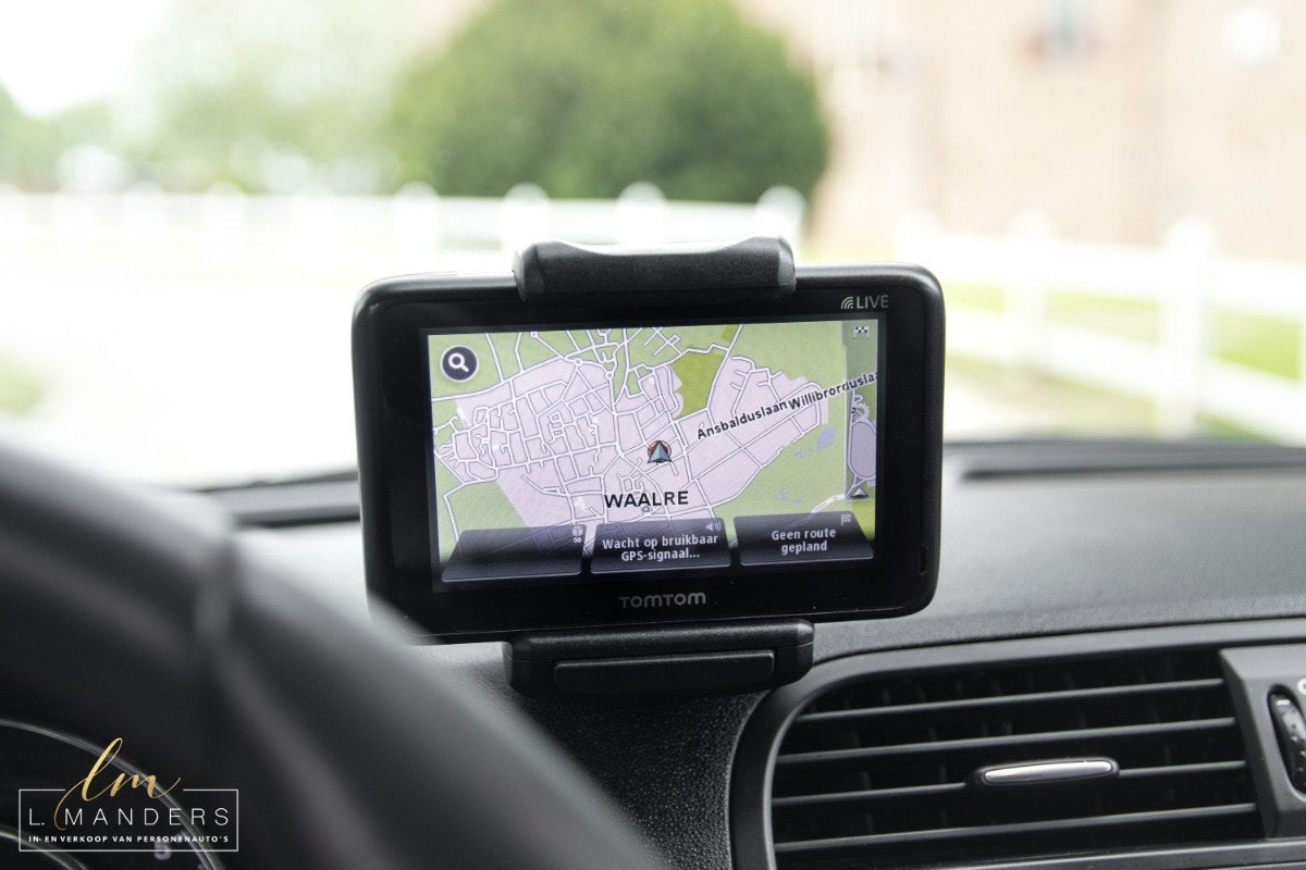 Fiat 500 TomTom navigatie met houder, Ophalen of Verzenden, Zo goed als nieuw, Landkaarten