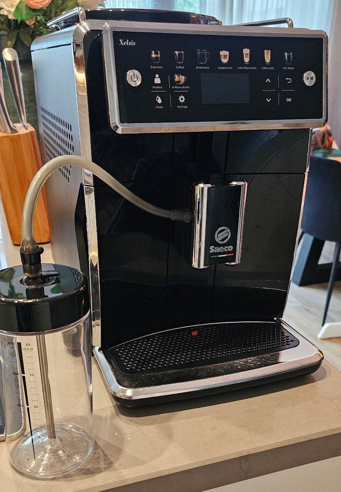 Saeco Xelsis koffiezetapparaat, Ophalen, Afneembaar waterreservoir, Gebruikt, Koffiemachine